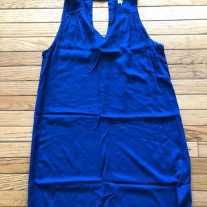 Sleeveless, knee length dress